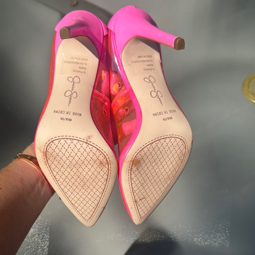 Jessica Simpson hot pink pumps - Picture 4 of 5